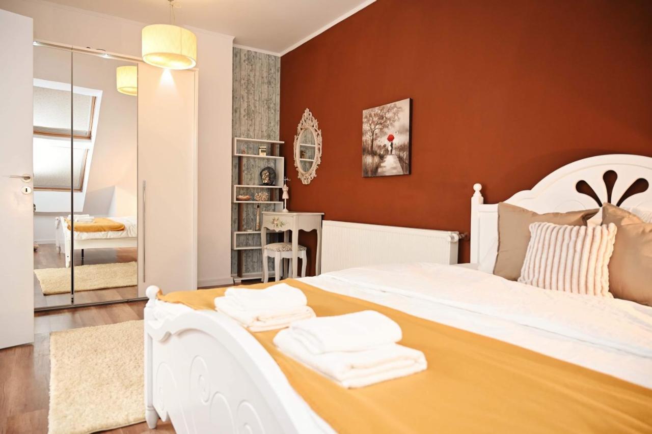 Appartamento The View Penthouse Braşov Esterno foto