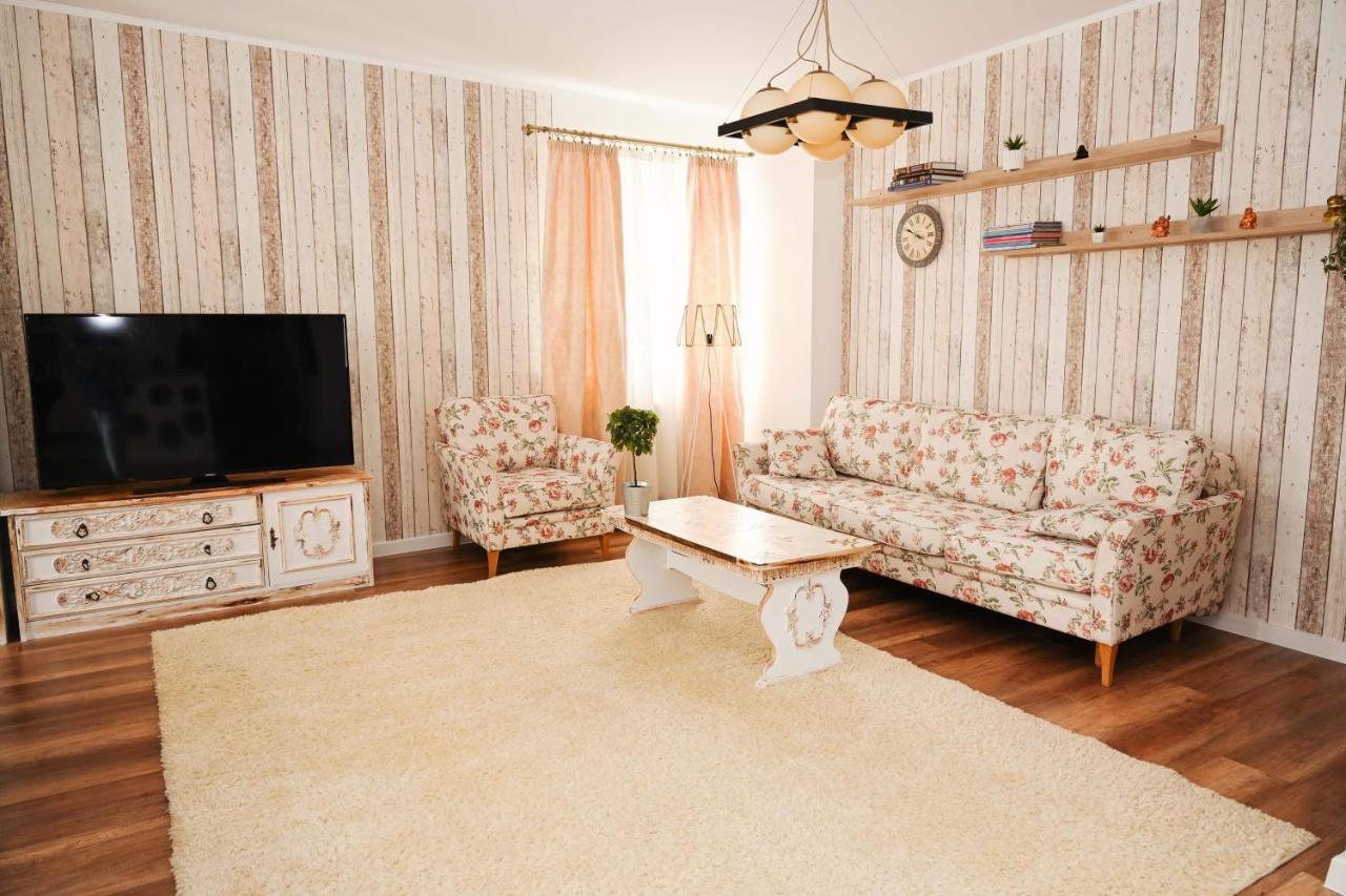Appartamento The View Penthouse Braşov Esterno foto